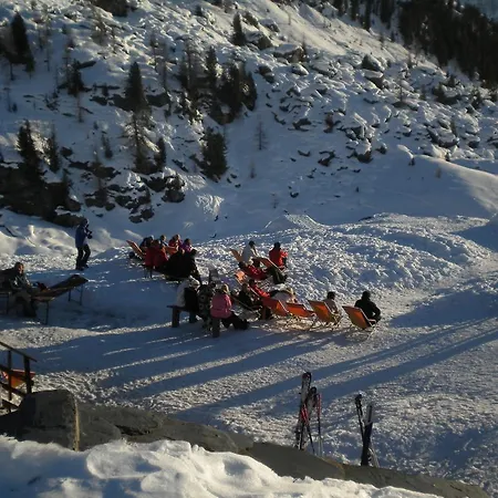 Bed & Breakfast Rifugio Belvedere 4*