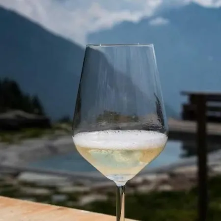 Rifugio Belvedere 3* 샴폴루크