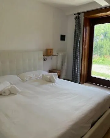 Rifugio Belvedere 3* 샴폴루크