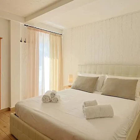 Rifugio Belvedere B&B 샴폴루크