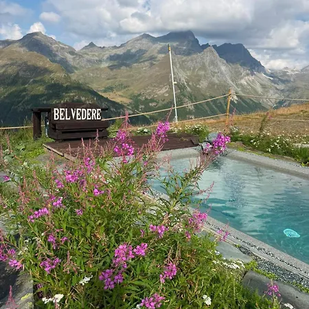 Rifugio Belvedere 샴폴루크